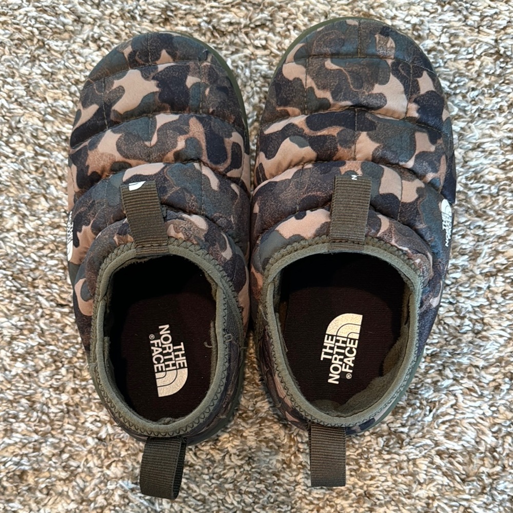 The North Face Slippers